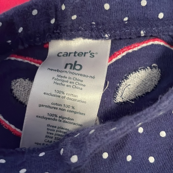 Carter’s newborn girls 5 piece set - Picture 3 of 3